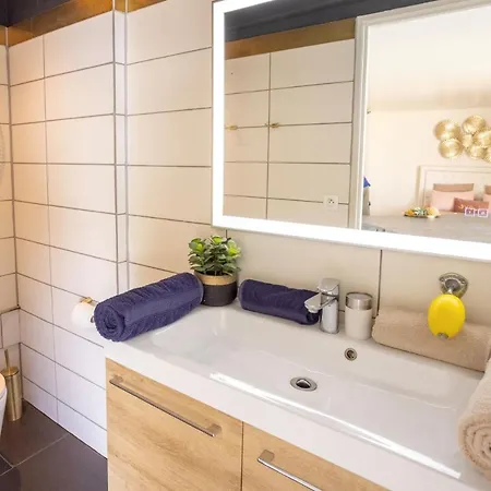Les 2 Vue Piscine مارسيليا