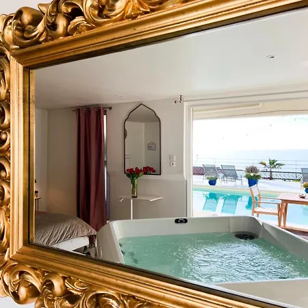بيت ضيافة Les 2 Vue Piscine مارسيليا