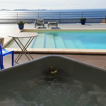 Les 2 Vue Piscine * مارسيليا